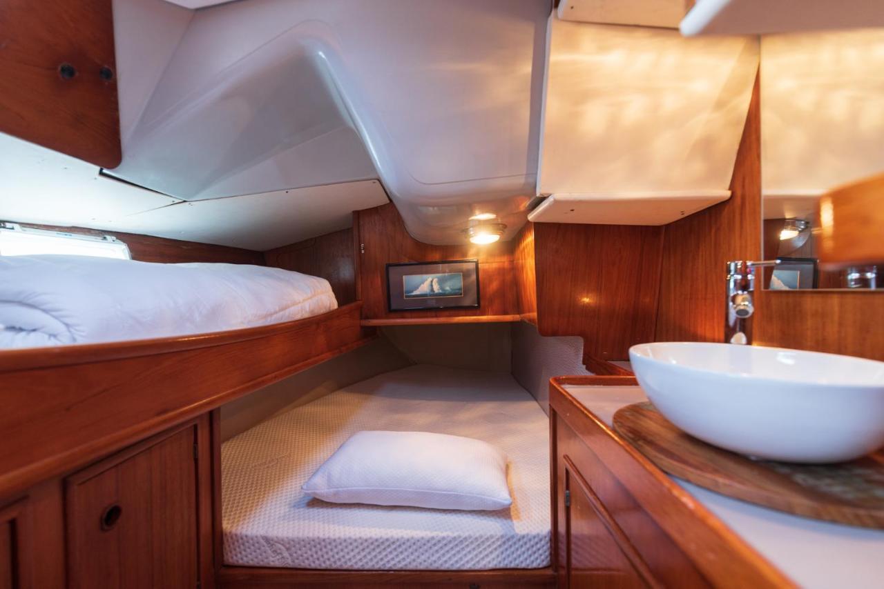 Hotel Nuit Sur Un Bateau La Rochelle  Exterior foto